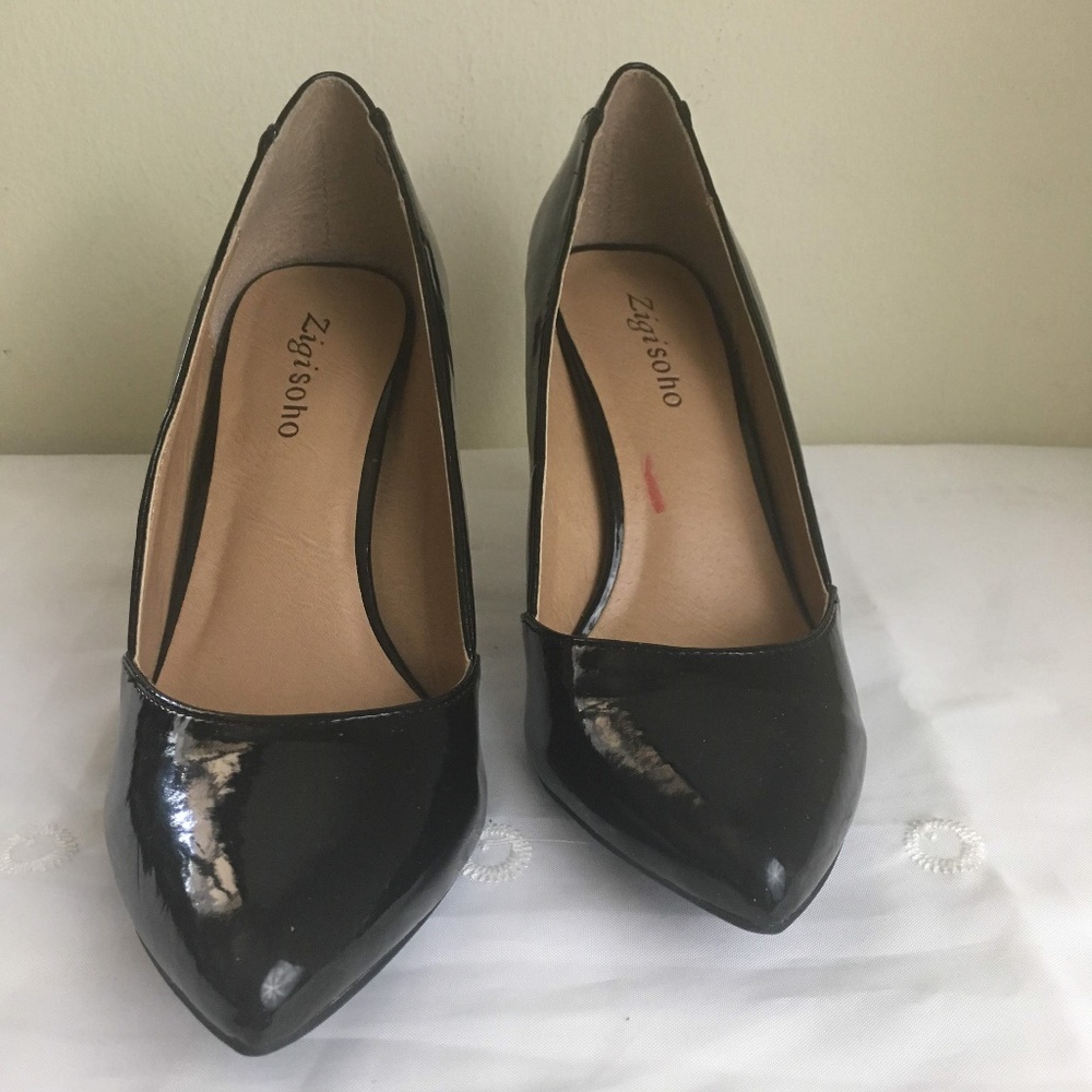 ZigiSoho black heels pump shoes size 8.5